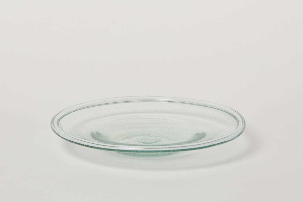 https://www.theprimaryessentials.shop/wp-content/uploads/1695/31/6-recycled-glass-plate-la-soufflerie-explore-a-wide-range-of-possibilities-browse-our-wide-range-of-options_0.jpg
